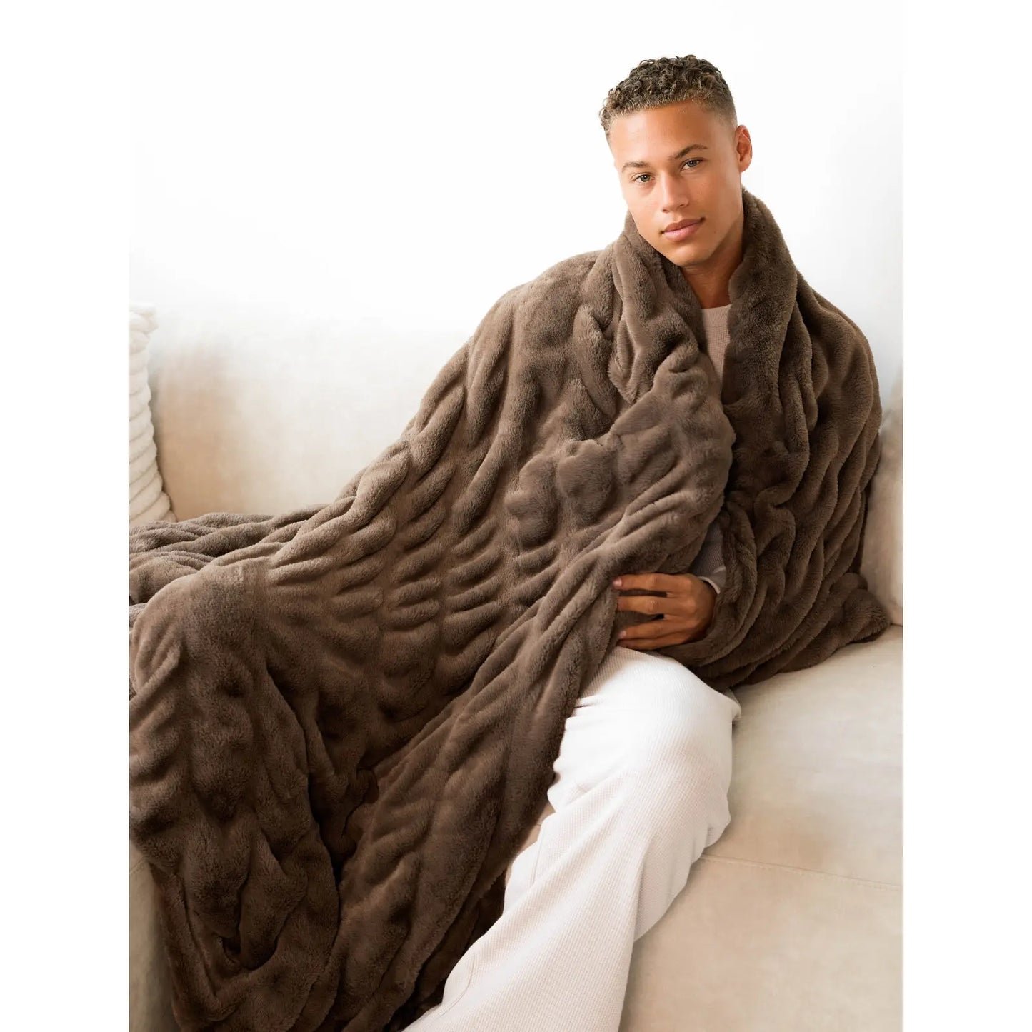 ☁️Dreamer Blanket – Ultra Soft Plush Weighted Blanket for Better Sleep & Relaxation